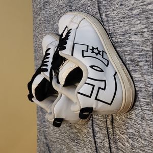 DC skate shoes 13 fair condition